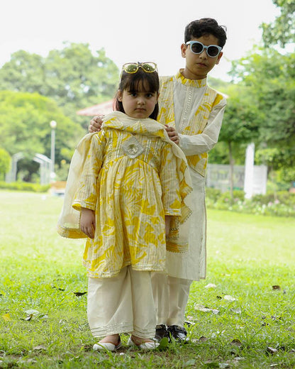 Laddoo Peela Boys Kurta with Jacket and Pajama Set