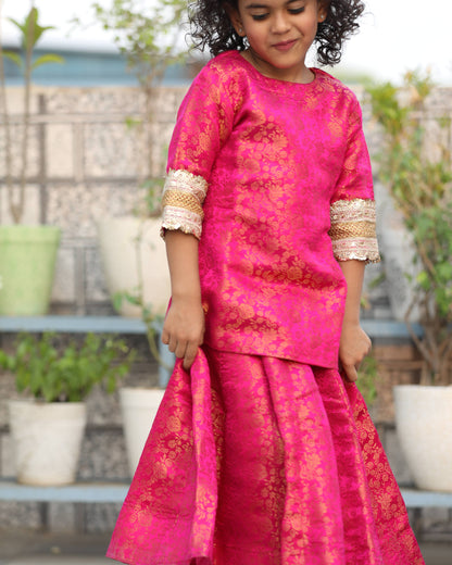 Magenta Pink Banarsi Long Kurti Lahenga Set