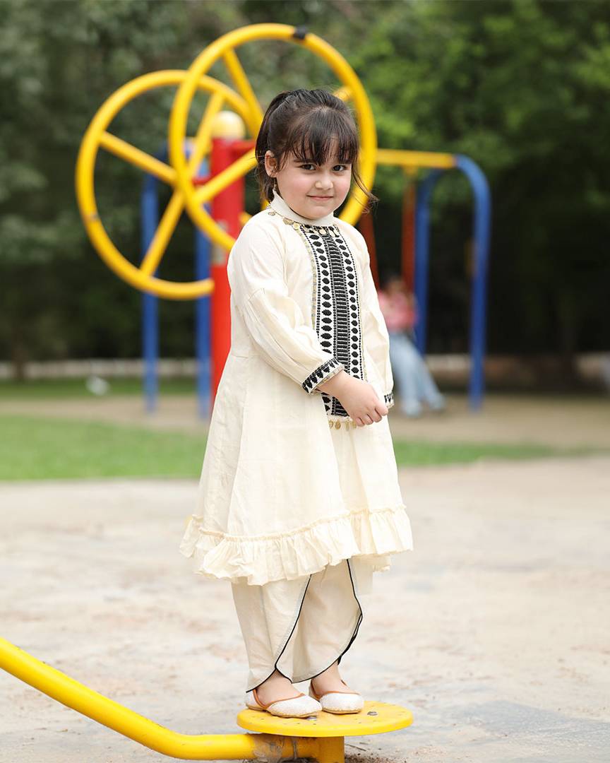 Siyah Afghani Kurta Dhoti Set for Girls